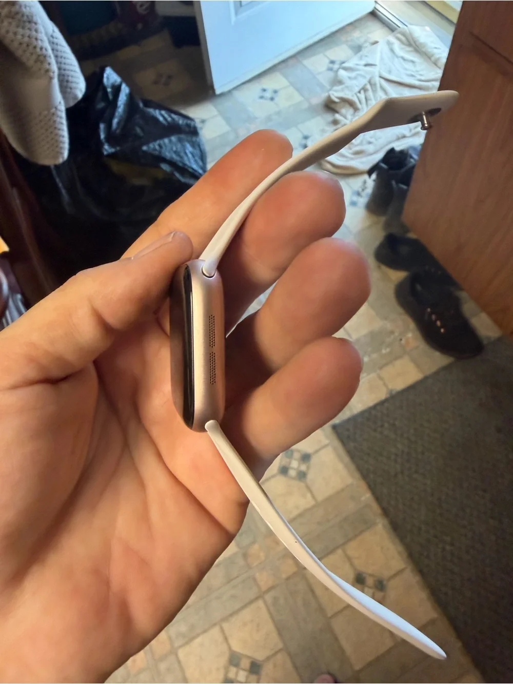 Apple gps cellular